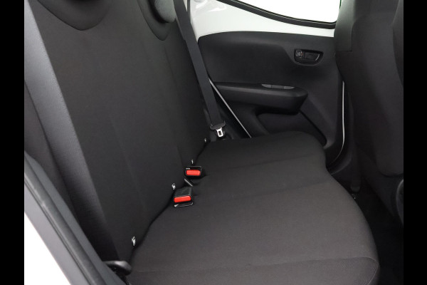 Toyota Aygo 1.0 VVT-i X-Fun Bi-Tone | Airco | Bluetooth | Privacy Glass |