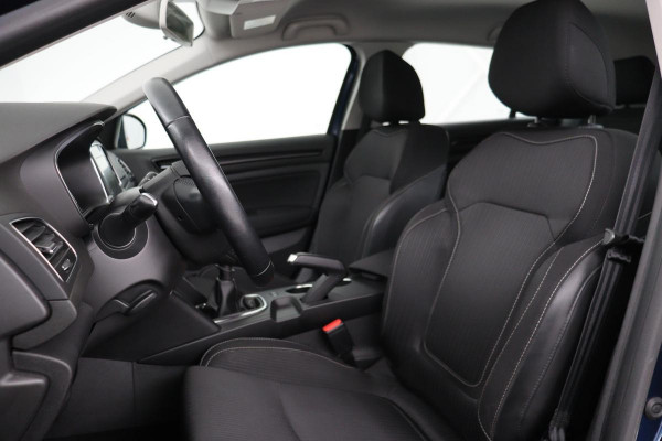 Renault Mégane 1.2 TCe Zen | Trekhaak | Navigatie | Parkeerhulp | Climate control | Cruise control | Bluetooth | DAB | Regen-/lichtsensor