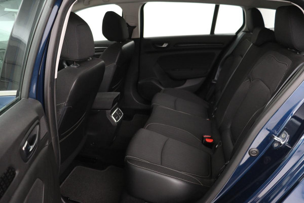 Renault Mégane 1.2 TCe Zen | Trekhaak | Navigatie | Parkeerhulp | Climate control | Cruise control | Bluetooth | DAB | Regen-/lichtsensor