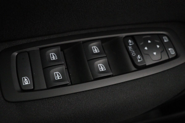 Renault Mégane 1.2 TCe Zen | Trekhaak | Navigatie | Parkeerhulp | Climate control | Cruise control | Bluetooth | DAB | Regen-/lichtsensor