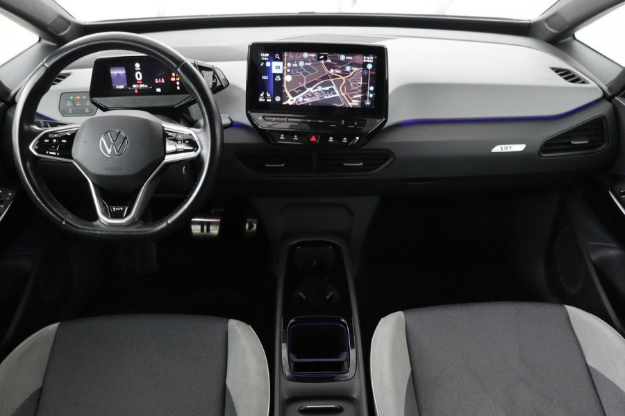 Volkswagen ID.3 First Plus 58 kWh | Stoel & stuurverwarming | Adaptive cruise | Matrix LED | Carplay | Keyless | Navigatie | Camera | Navigatie