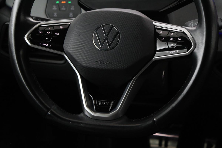 Volkswagen ID.3 First Plus 58 kWh | Stoel & stuurverwarming | Adaptive cruise | Matrix LED | Carplay | Keyless | Navigatie | Camera | Navigatie
