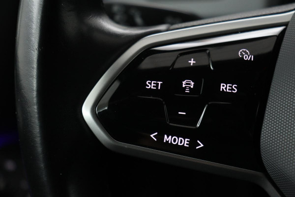 Volkswagen ID.3 First Plus 58 kWh | Stoel & stuurverwarming | Adaptive cruise | Matrix LED | Carplay | Keyless | Navigatie | Camera | Navigatie