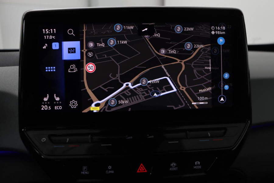 Volkswagen ID.3 First Plus 58 kWh | Stoel & stuurverwarming | Adaptive cruise | Matrix LED | Carplay | Keyless | Navigatie | Camera | Navigatie
