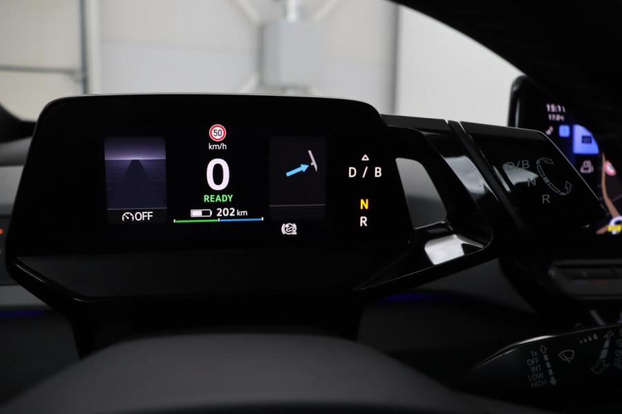 Volkswagen ID.3 First Plus 58 kWh | Stoel & stuurverwarming | Adaptive cruise | Matrix LED | Carplay | Keyless | Navigatie | Camera | Navigatie