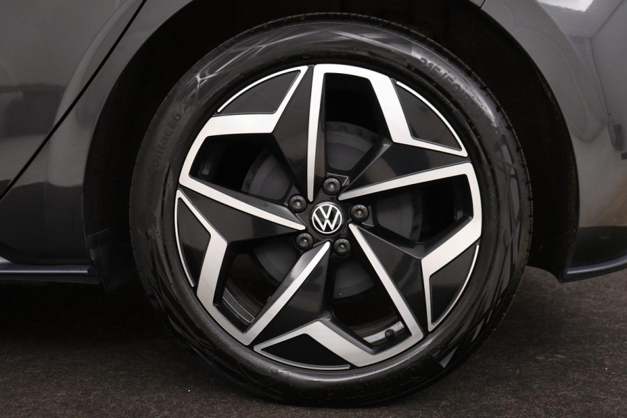 Volkswagen ID.3 First Plus 58 kWh | Stoel & stuurverwarming | Adaptive cruise | Matrix LED | Carplay | Keyless | Navigatie | Camera | Navigatie