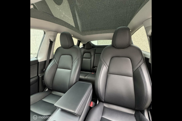 Tesla Model Y RWD BLAUW MiC 60KWH AMD RYZEN MMX PACK
