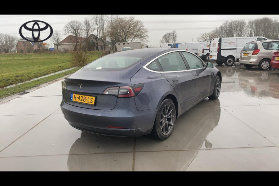Tesla Model 3 STD RANGE-PLUS 239 PK ACCUTEST 86 %! 1e EIG. LEDER INTERIEUR. SLECHTS 81.000 KM TOT 2 JAAR GARANTIE