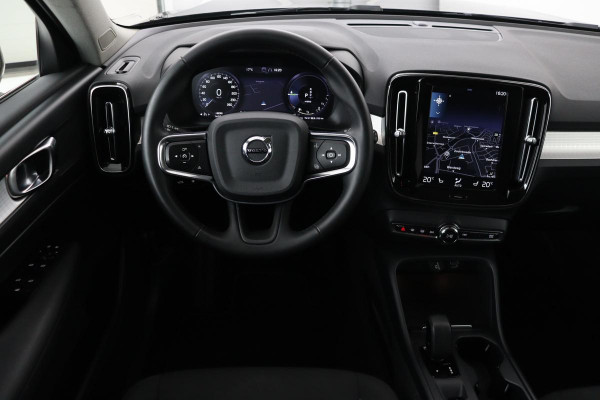 Volvo XC40 1.5 T4 Recharge Inscription | Panoramadak | Stoel & stuurverwarming | Carplay | Camera | Navigatie | Full LED | Parkeerhulp