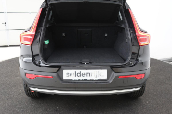 Volvo XC40 1.5 T4 Recharge Inscription | Panoramadak | Stoel & stuurverwarming | Carplay | Camera | Navigatie | Full LED | Parkeerhulp