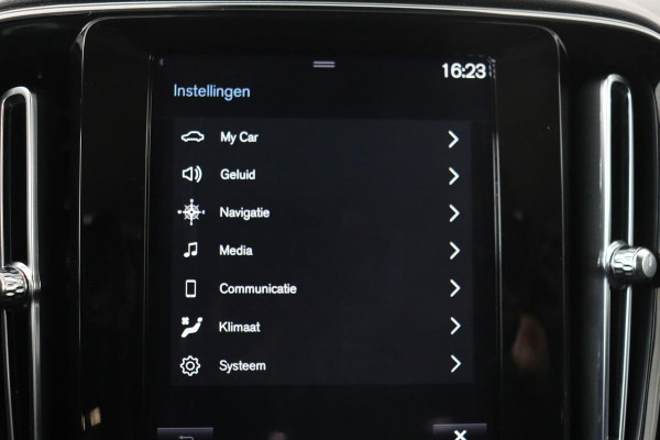 Volvo XC40 1.5 T4 Recharge Inscription | Panoramadak | Stoel & stuurverwarming | Carplay | Camera | Navigatie | Full LED | Parkeerhulp