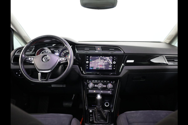 Volkswagen Touran 1.4 TSI Highline Edition R 7p 150pk DSG| Navi| Trekhaak| Alarm|Camera| 17'LM-velgen