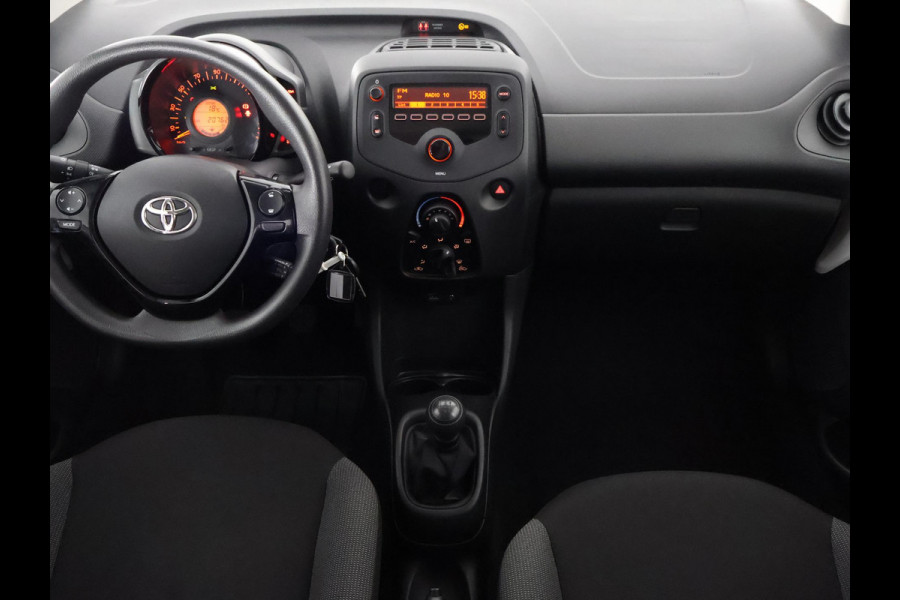 Toyota Aygo 1.0 VVT-i X-Fun Bi-Tone | Airco | Bluetooth | Privacy Glass |