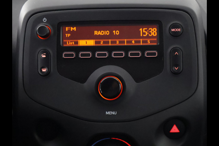 Toyota Aygo 1.0 VVT-i X-Fun Bi-Tone | Airco | Bluetooth | Privacy Glass |