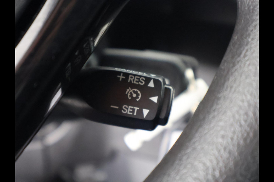 Toyota Aygo 1.0 VVT-i X-Fun Bi-Tone | Airco | Bluetooth | Privacy Glass |