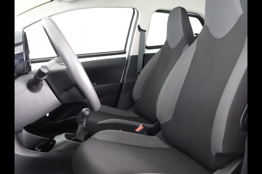 Toyota Aygo 1.0 VVT-i X-Fun Bi-Tone | Airco | Bluetooth | Privacy Glass |