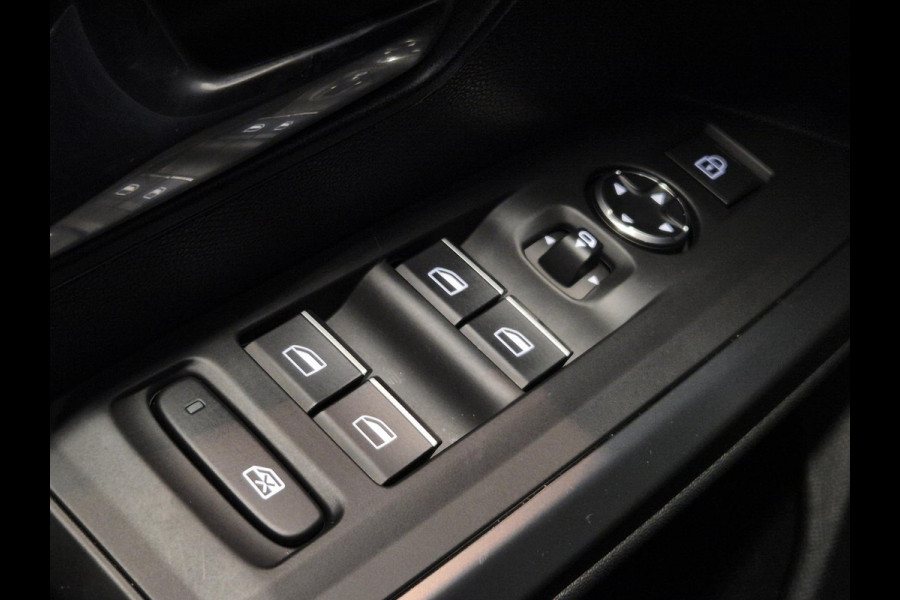 Peugeot 3008 1.2 Hybrid 136 GT Automaat | Navigatie | 360° camera | Kofferklep elektrisch | Stoel/Stuurverwarming | Apple Carplay/Android Auto Draadloos |