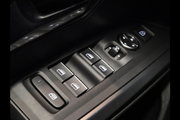 Peugeot 3008 1.2 Hybrid 136 GT Automaat | Navigatie | 360° camera | Kofferklep elektrisch | Stoel/Stuurverwarming | Apple Carplay/Android Auto Draadloos |