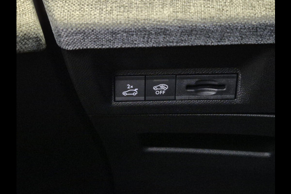 Peugeot 3008 1.2 Hybrid 136 GT Automaat | Navigatie | 360° camera | Kofferklep elektrisch | Stoel/Stuurverwarming | Apple Carplay/Android Auto Draadloos |