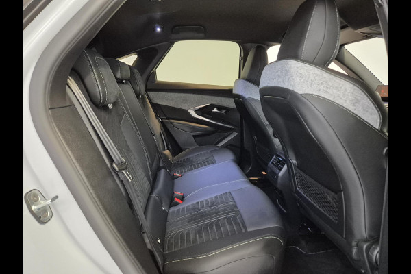 Peugeot 3008 1.2 Hybrid 136 GT Automaat | Navigatie | 360° camera | Kofferklep elektrisch | Stoel/Stuurverwarming | Apple Carplay/Android Auto Draadloos |