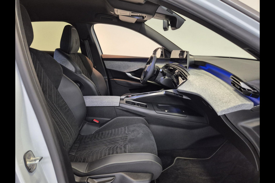 Peugeot 3008 1.2 Hybrid 136 GT Automaat | Navigatie | 360° camera | Kofferklep elektrisch | Stoel/Stuurverwarming | Apple Carplay/Android Auto Draadloos |