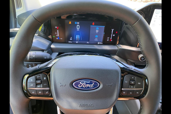 Ford Transit Custom 300 2.0 TDCI L2H1 Limited Nieuw |  SCI| 136pk | 17 inch | Draadloos opladen | Adaptive cruise control | Navigatie | Dodehoeksensoren | Verwarmbaar stuurwiel | Roetfilter regeneratie | Reservewiel