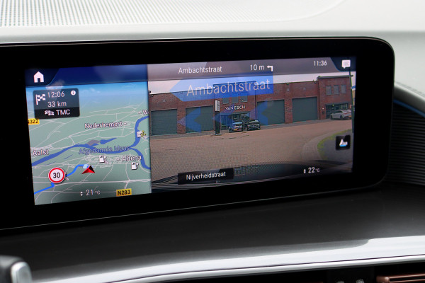 Mercedes-Benz EQC 400 4MATIC AMG Line Premium+ 80 kWh | ex BTW € 34.000,- | Schuifdak | Distronic+ | Memory | Surround Camera | HUD | Leder | Trekhaak | Keyless Go | Augmented Reality | Rijassistentiepakket |