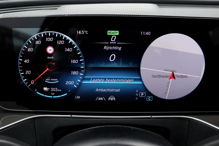 Mercedes-Benz EQC 400 4MATIC AMG Line Premium+ 80 kWh | ex BTW € 34.000,- | Schuifdak | Distronic+ | Memory | Surround Camera | HUD | Leder | Trekhaak | Keyless Go | Augmented Reality | Rijassistentiepakket |