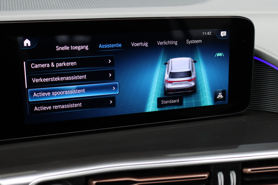 Mercedes-Benz EQC 400 4MATIC AMG Line Premium+ 80 kWh | ex BTW € 34.000,- | Schuifdak | Distronic+ | Memory | Surround Camera | HUD | Leder | Trekhaak | Keyless Go | Augmented Reality | Rijassistentiepakket |
