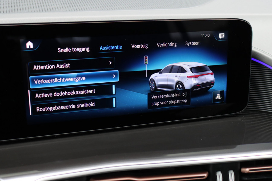 Mercedes-Benz EQC 400 4MATIC AMG Line Premium+ 80 kWh | ex BTW € 34.000,- | Schuifdak | Distronic+ | Memory | Surround Camera | HUD | Leder | Trekhaak | Keyless Go | Augmented Reality | Rijassistentiepakket |