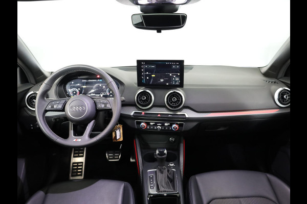 Audi Q2 35 TFSI S Edition 150 pk S-tronic | Verlengde garantie | Navigatie | Parkeersensoren achter | Adaptieve cruise control | Autom. airco | Matrix LED koplampen | S-line |