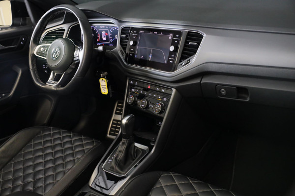 Volkswagen T-Roc Cabrio 1.5 TSI R-Line / AUT / Acc / Digital Cockpit / Lane Assist / Dode Hoek / Leder / Camera / Navi / 20 Inch