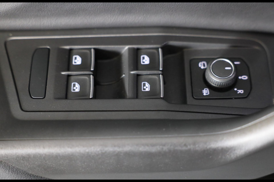 Volkswagen T-Roc Cabrio 1.5 TSI R-Line / AUT / Acc / Digital Cockpit / Lane Assist / Dode Hoek / Leder / Camera / Navi / 20 Inch