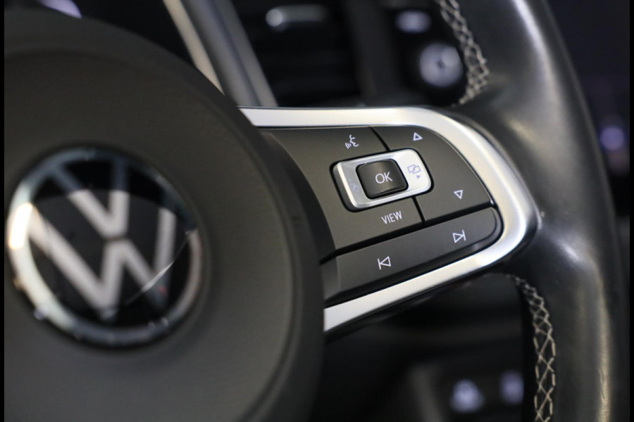 Volkswagen T-Roc Cabrio 1.5 TSI R-Line / AUT / Acc / Digital Cockpit / Lane Assist / Dode Hoek / Leder / Camera / Navi / 20 Inch