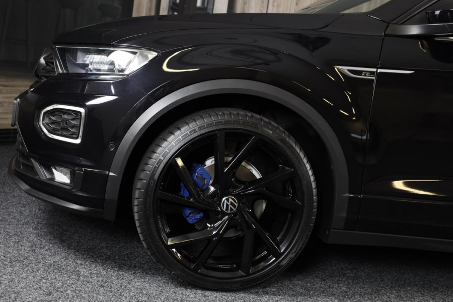 Volkswagen T-Roc Cabrio 1.5 TSI R-Line / AUT / Acc / Digital Cockpit / Lane Assist / Dode Hoek / Leder / Camera / Navi / 20 Inch