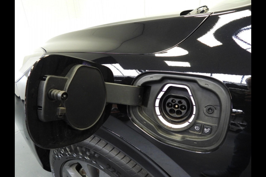 Ford Kuga 2.5 PHEV Plug-In ST-Line X NAVI/CAMERA/HEAD-UP/B&O/LED/18"LMV!