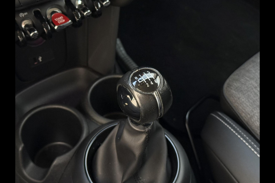 MINI Cooper 1.5 Chili | Sportstoel | LED| Comfort Access | Apple CarPlay | MINI Visual Boost