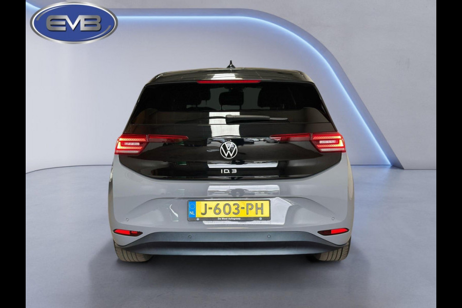 Volkswagen ID.3 First Plus 58 kWh, luxe uitvoering, eerste eigenaar, achteruitrijcamera, Nederlandse auto met nationale auto pas