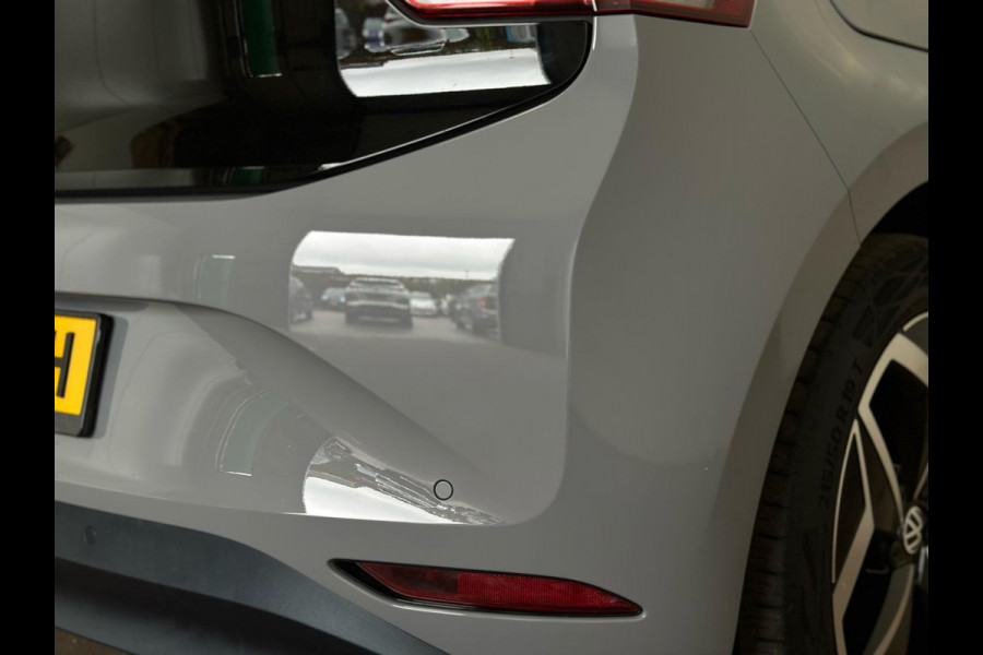 Volkswagen ID.3 First Plus 58 kWh, luxe uitvoering, eerste eigenaar, achteruitrijcamera, Nederlandse auto met nationale auto pas