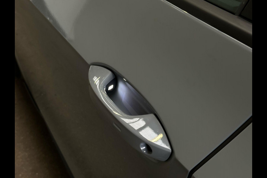 Volkswagen ID.3 First Plus 58 kWh, luxe uitvoering, eerste eigenaar, achteruitrijcamera, Nederlandse auto met nationale auto pas