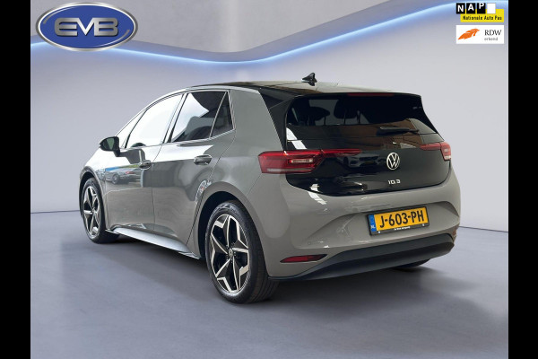 Volkswagen ID.3 First Plus 58 kWh, luxe uitvoering, eerste eigenaar, achteruitrijcamera, Nederlandse auto met nationale auto pas