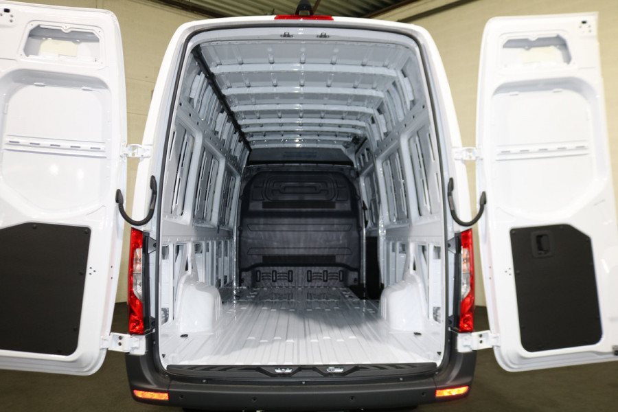 Mercedes-Benz Sprinter 317 CDI L3 H2 Airco Mbux Camera