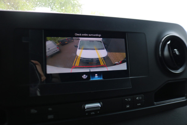 Mercedes-Benz Sprinter 317 CDI L2 H2 Airco Mbux Camera