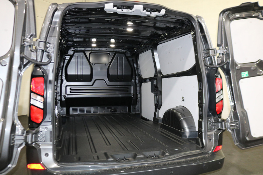 Ford Transit Custom 2.0 TDCI L2 H1 136pk Automaat Black Edition 2x Schuifdeur