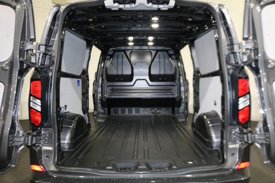 Ford Transit Custom 2.0 TDCI L2 H1 136pk Automaat Black Edition 2x Schuifdeur