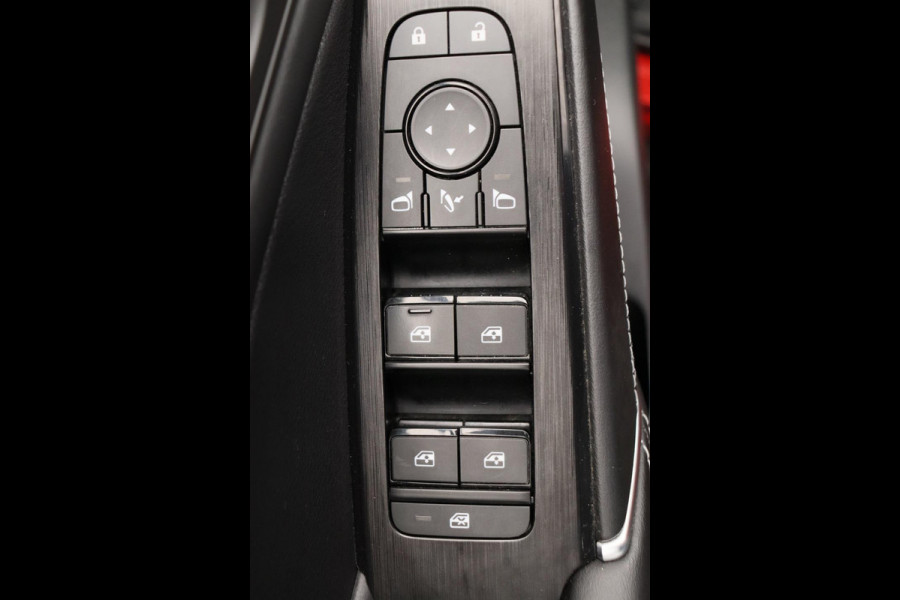 Nissan QASHQAI 1.5 e-Power 190pk Business Design *TREKHAAK* Camera Keyless Panoramadak Stoelverwarming