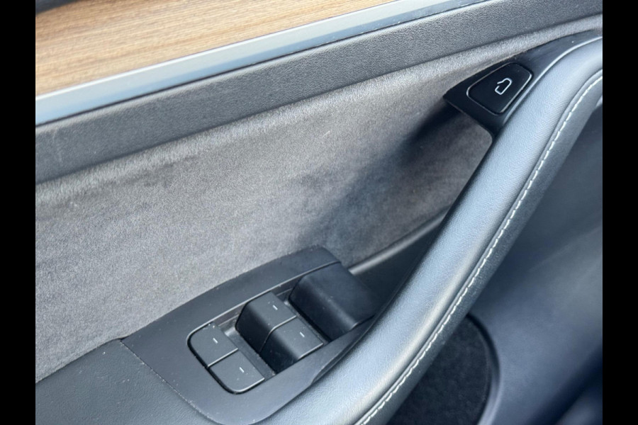 Tesla Model Y Long Range AWD 75 kWh