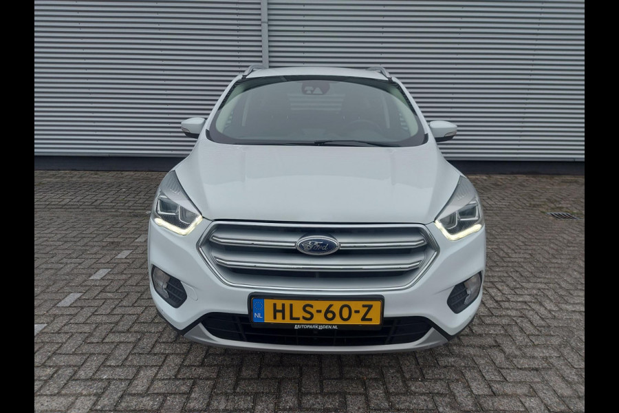 Ford Kuga 1.5 EcoBoost Titanium ,airco,cruise,parkeersensoren,navigatie/camera,afneembaretrekhaak,