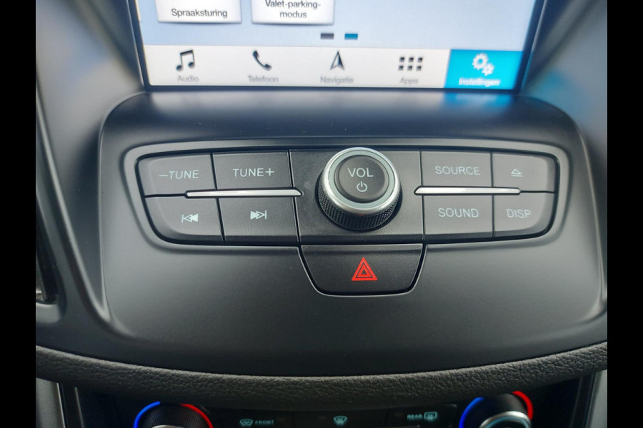 Ford Kuga 1.5 EcoBoost Titanium ,airco,cruise,parkeersensoren,navigatie/camera,afneembaretrekhaak,