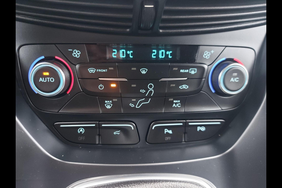 Ford Kuga 1.5 EcoBoost Titanium ,airco,cruise,parkeersensoren,navigatie/camera,afneembaretrekhaak,
